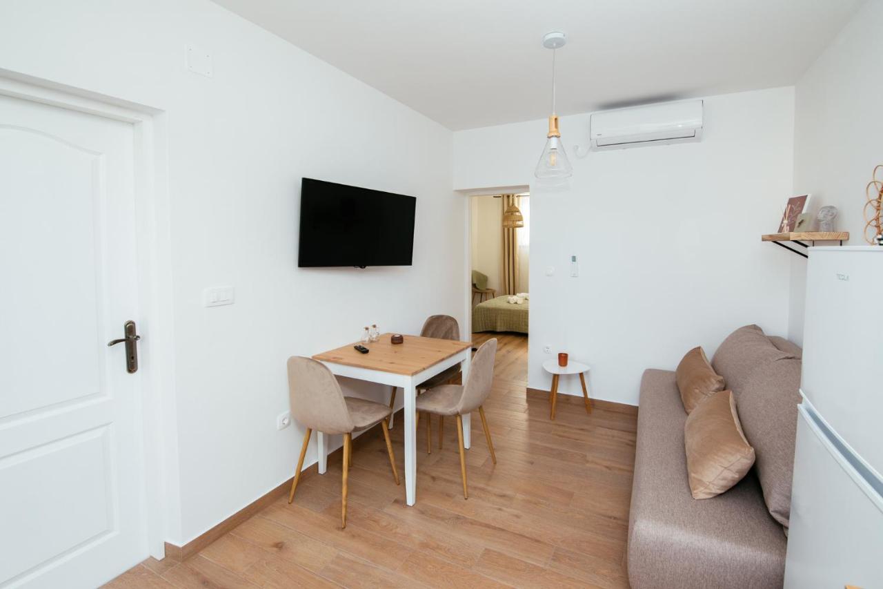 Apartmani Barbarosa Sveti Filip i Jakov Eksteriør billede