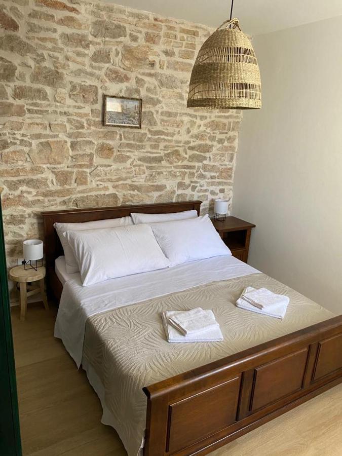 Apartmani Barbarosa Sveti Filip i Jakov Eksteriør billede
